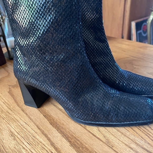 Naturalizer Boots Women’s 9 Snake Skin Print Chunky Heel Ankle Leather - Picture 9 of 11